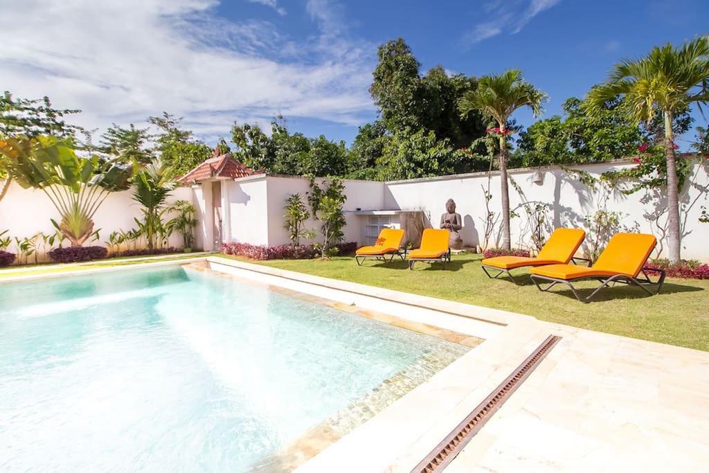 Istana Willy Villa Ungasan Exteriör bild